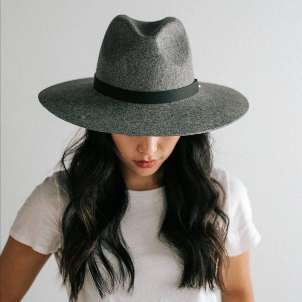 Gigi Pip Scottie wide brim NWT